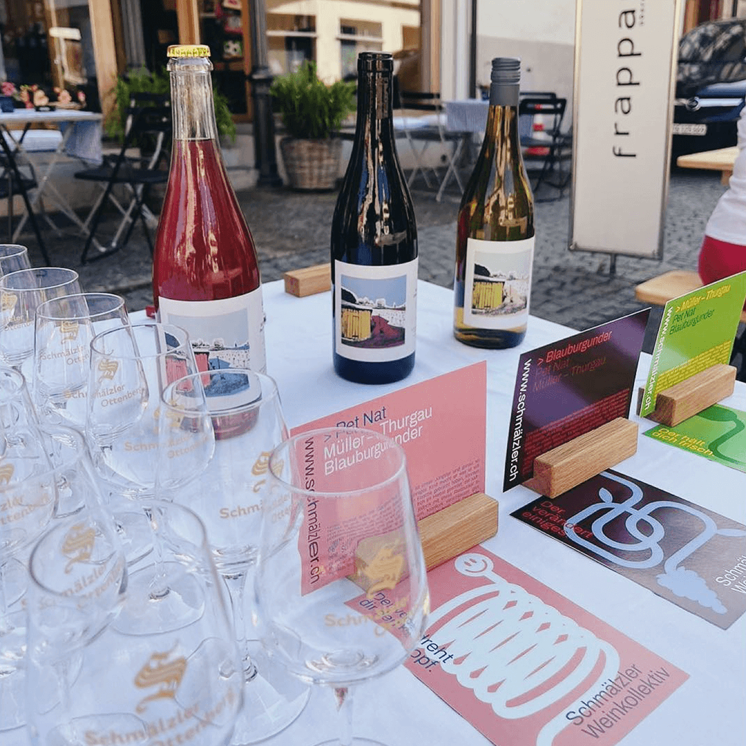 Flyerdesign für einen Pet-Nat, Blauburgunder und Müller-Thurgau Wein