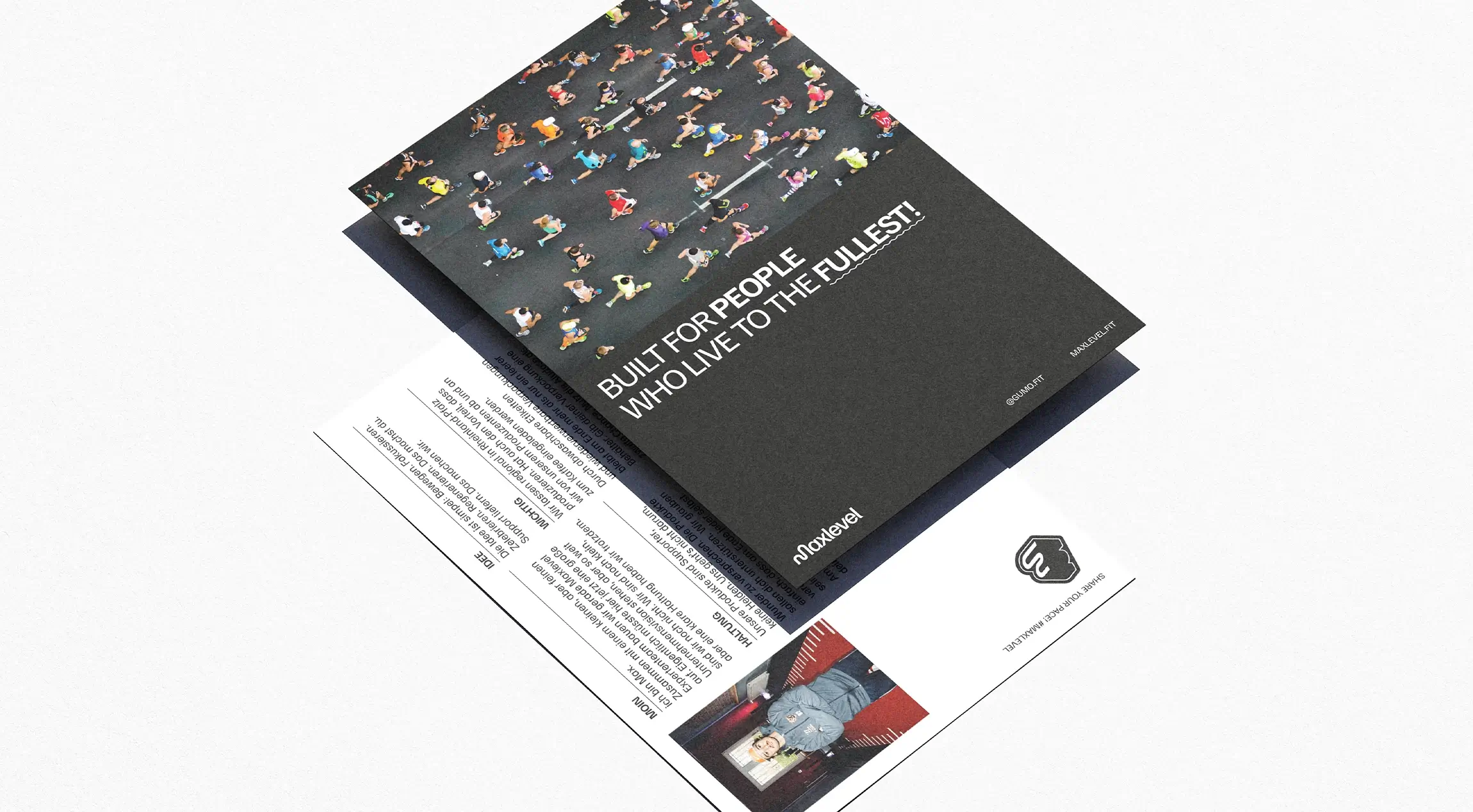 Imageflyer für die Supplement Brand Maxlevel mit typografischem Layout und Kampagnenmotiv „Built for people who live to the fullest“
